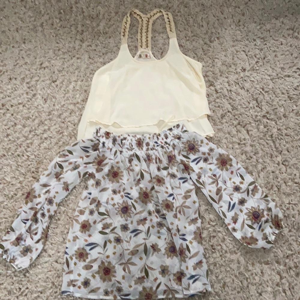 🎊💖Bundle deal! Ladies tops❤️